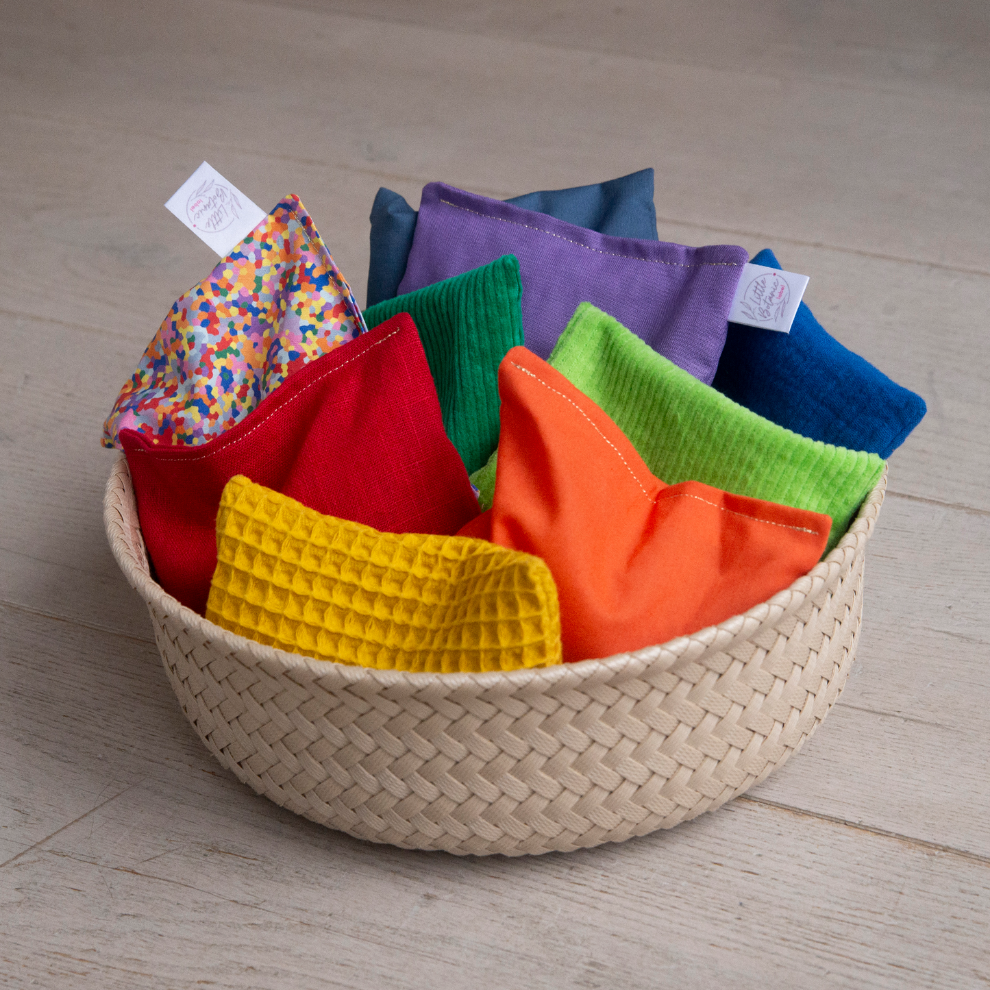 Sensorische pittenzakjes - Regenboog 8-delig
