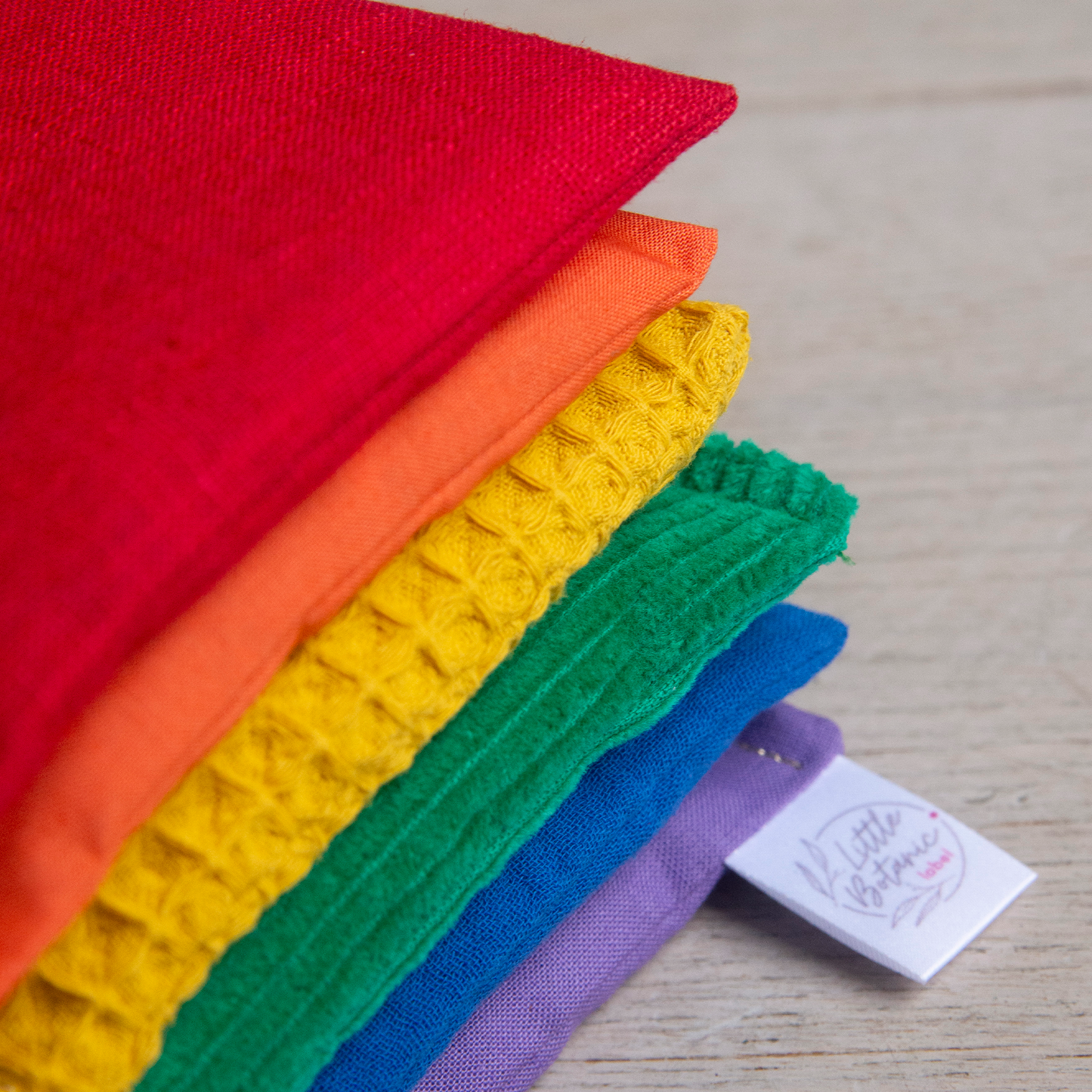Sensorische pittenzakjes - Regenboog + waves - 7 stuks