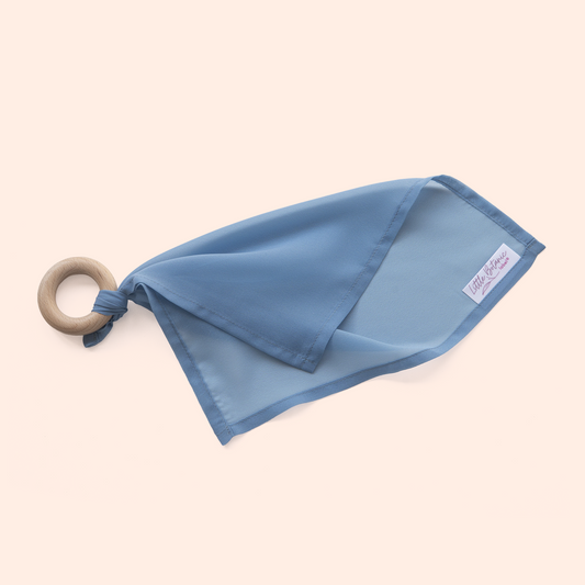 Playcycle speeldoek klein - 30cm - met houten ring - pastelblauw