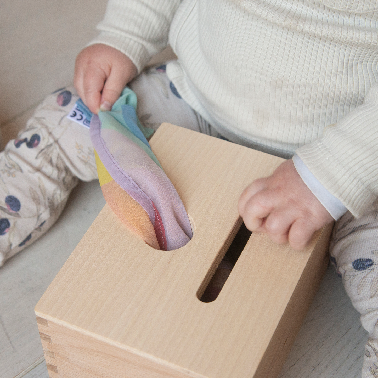 Playcycle speeldoek klein - 30cm - met houten ring - pastel waves